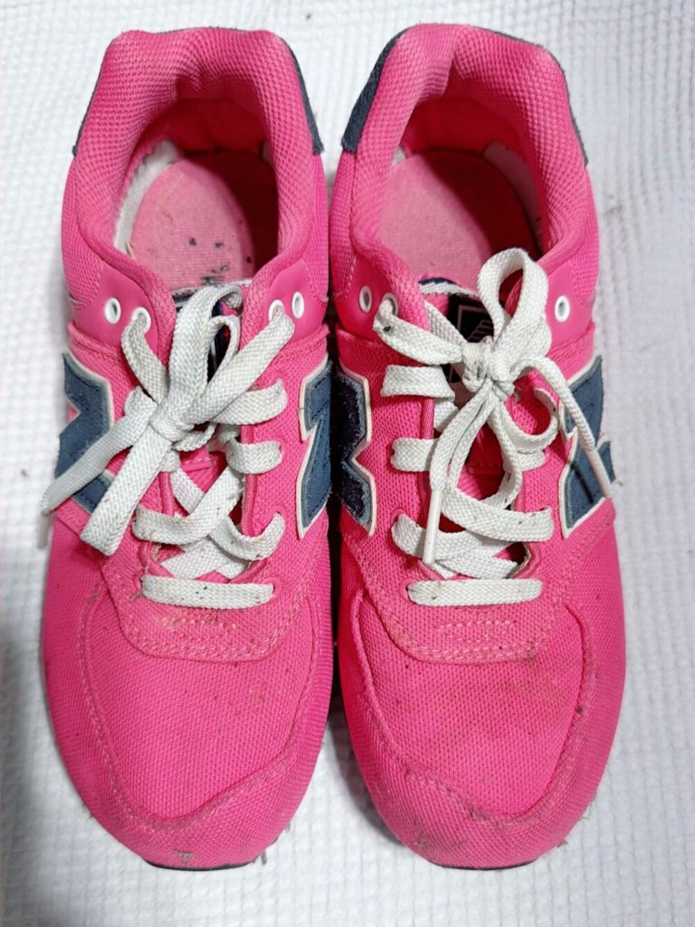 New Balance 574 Womens Bright Pink Canvas Suede Low Top Sneakers Shoes